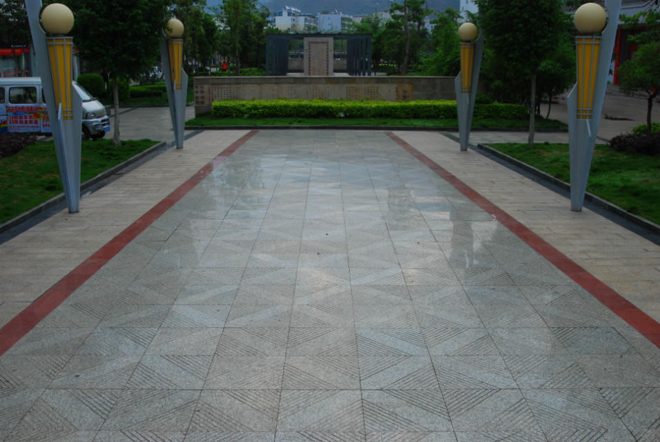 河西廣場(chǎng)